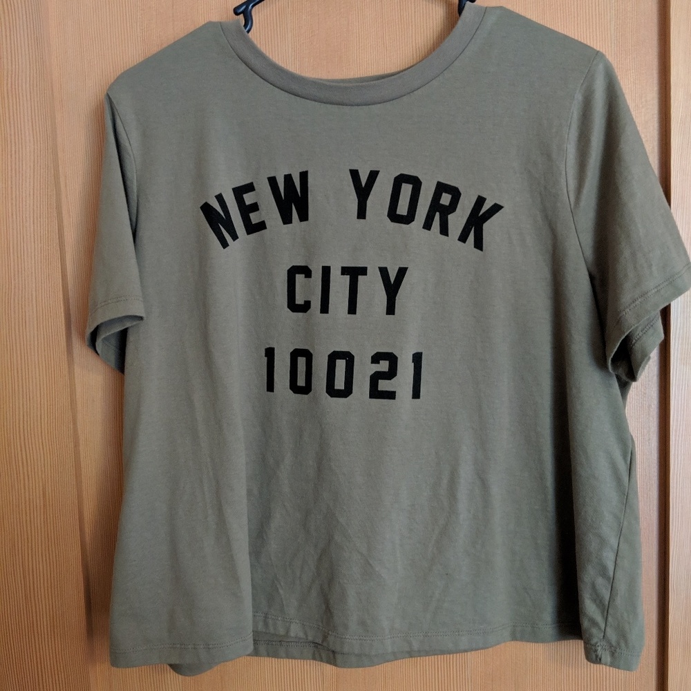 Army green New York Tee